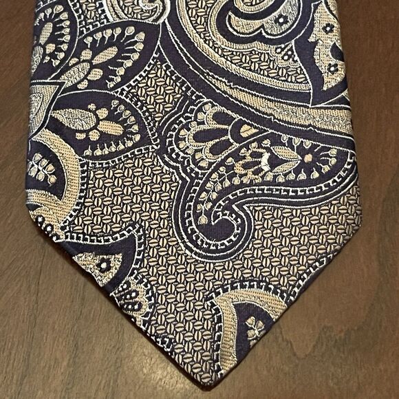 Vintage Hart Schaffner Marx Gold Blue 100% Silk Men’a Neck Tie Made In Usa - Picture 1 of 9